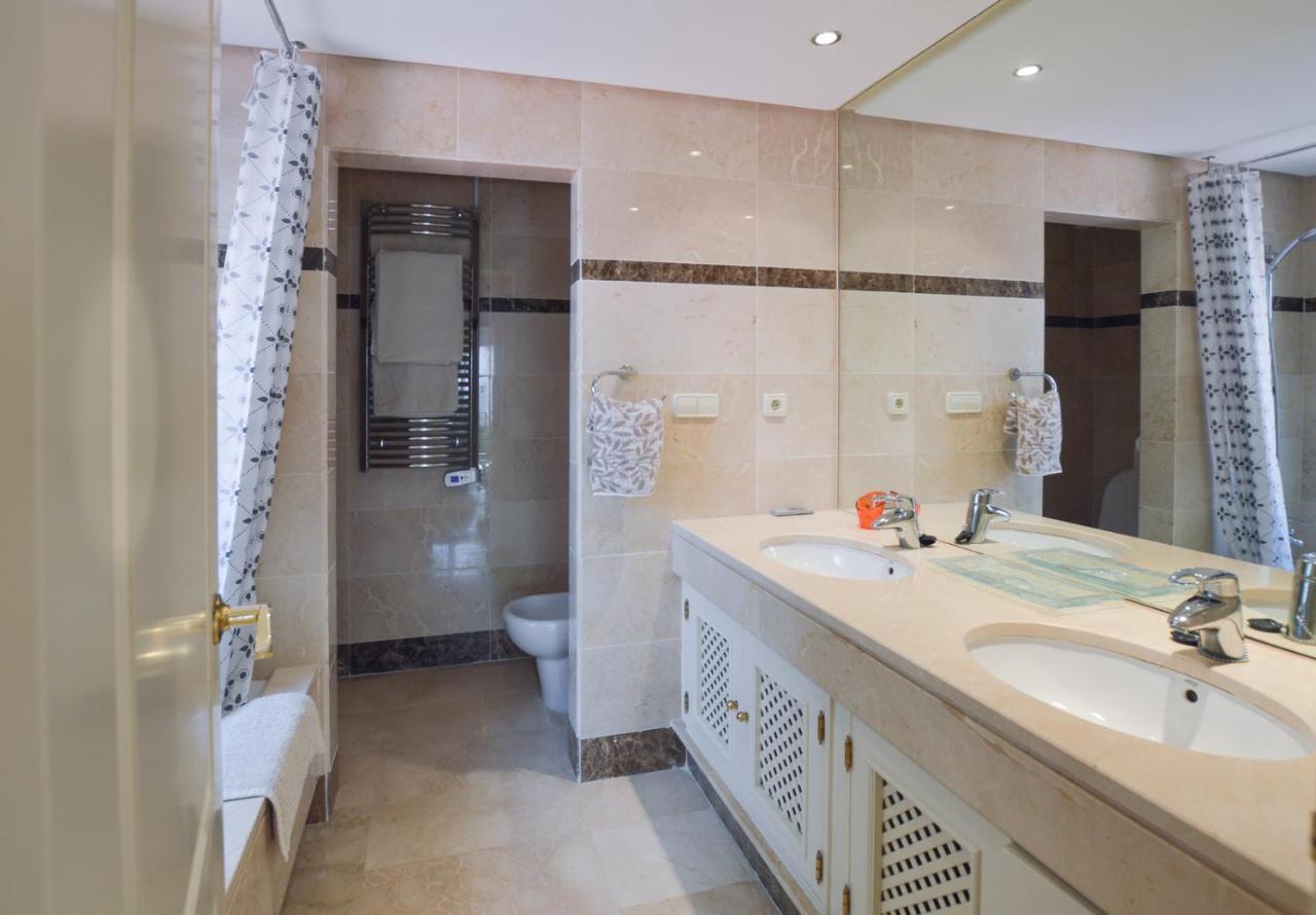 Apartment Jardines De Aldaba, Puerto Banus.