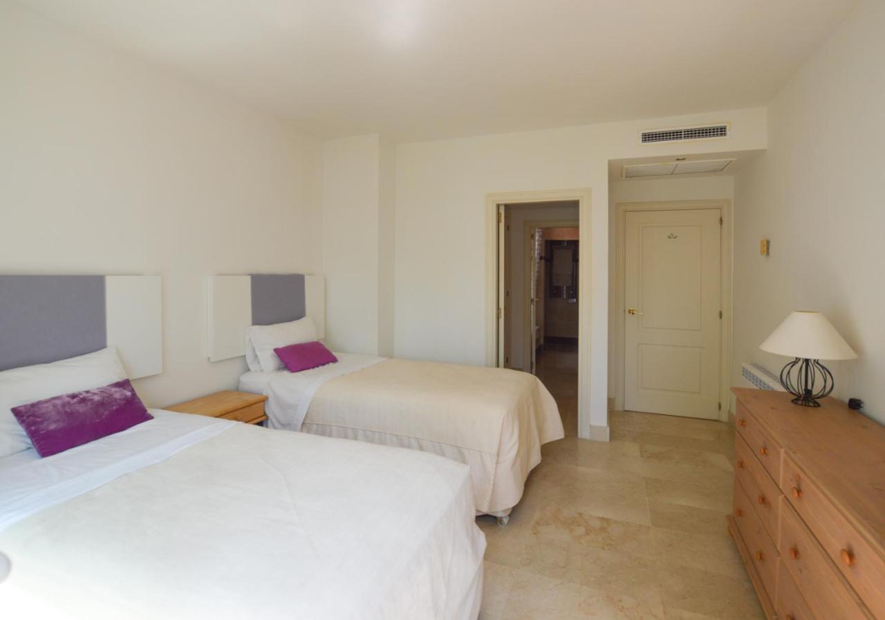 Apartment Jardines De Aldaba, Puerto Banus. *